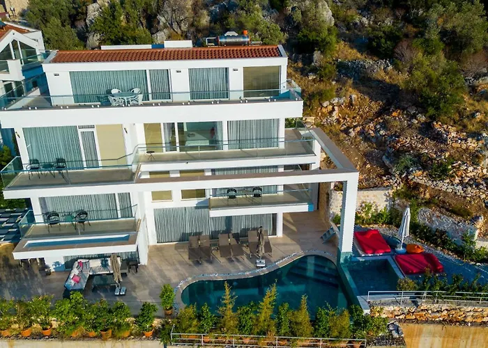 Lumineux Kalkan *