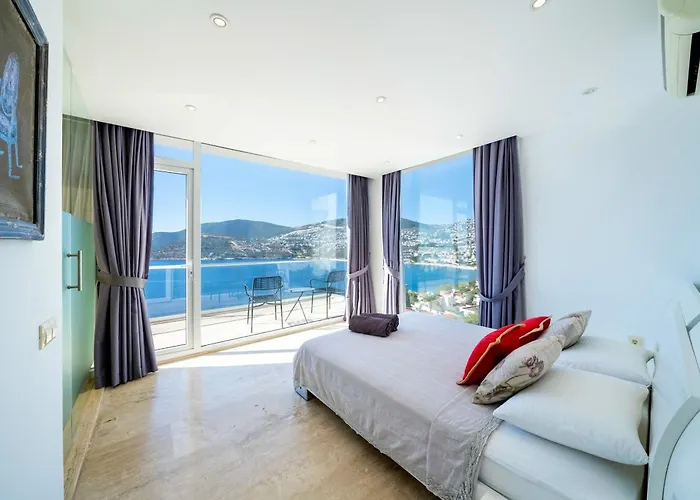 Lumineux Kalkan