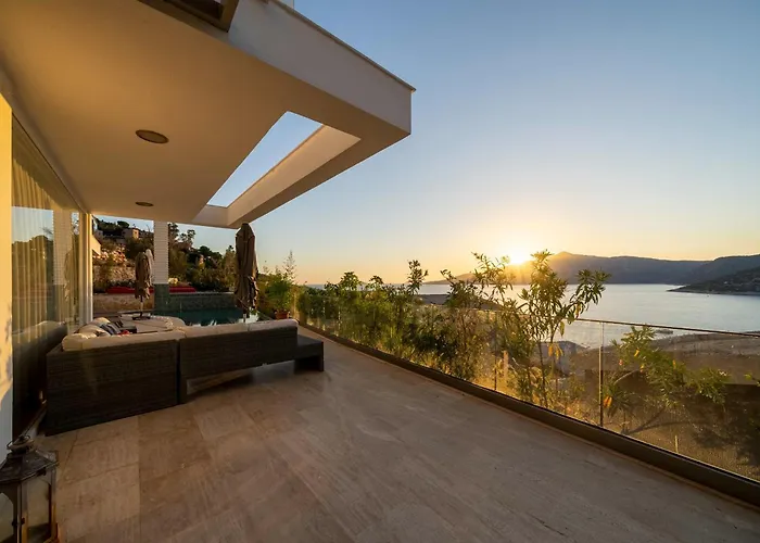 Lumineux Kalkan *